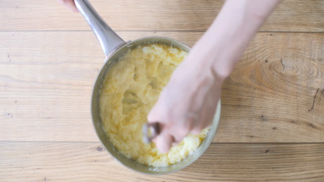Mashed Potatoes Above Videos and HD Footage - Getty Images