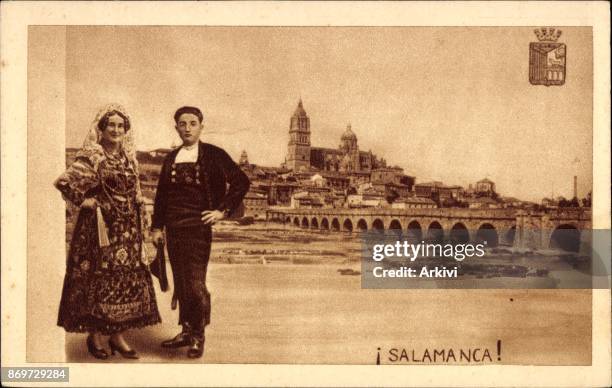 Ak Salamanca Castilla y León, Spanier in Trachten, Ort, Kirche, Brücke