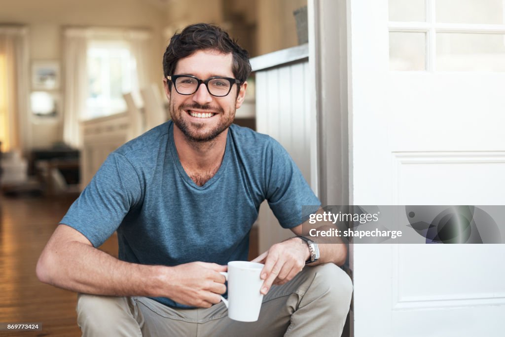 Ich beginne meine Tag mit einer Tasse frischen Kaffee