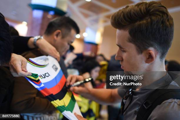 Michal Kwiatkowski from Team SKY signs autographs during the 5th edition of TDF Saitama Criterium 2017 - Media Day. On Friday, 3 November 2017, in...