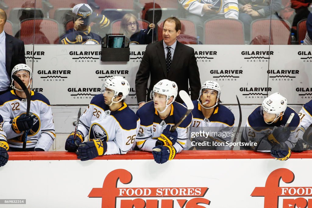 NHL: NOV 02 Sabres at Coyotes