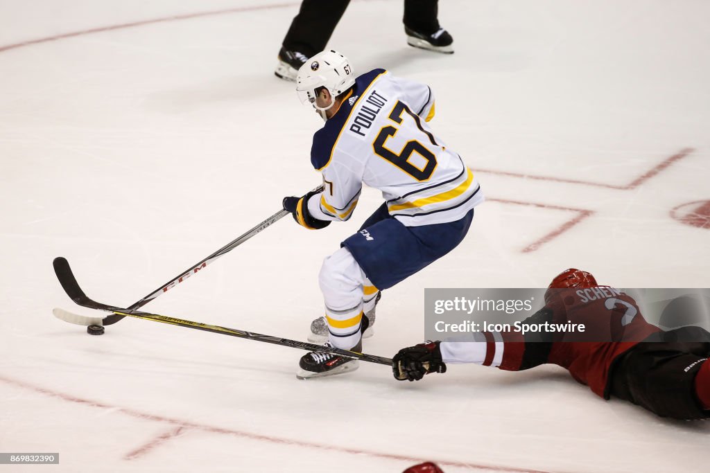 NHL: NOV 02 Sabres at Coyotes