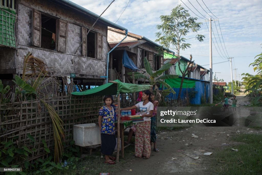 Myanmar Citizens Take Shelter During The Violence In Rakhine State