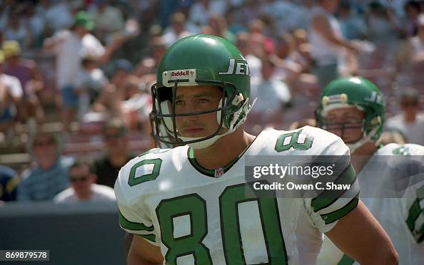 Mark Boyer of the New York Jets against the Los Angeles Rams at... News ...