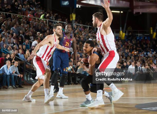 Phil Pressey, #8 of FC Barcelona Lassa in action during the 2017/2018 Turkish Airlines EuroLeague Regular Season Round 5 game between FC Barcelona...