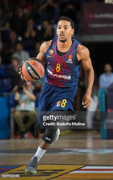 Phil Pressey, #8 of FC Barcelona Lassa in action during the 2017/2018 Turkish Airlines EuroLeague Regular Season Round 5 game between FC Barcelona...