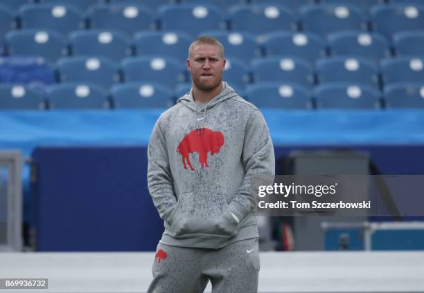 Nick O'Leary of the Buffalo Bills warms up before the start of NFL game action against the Oakland Raiders at New Era Field on October 29, 2017 in...