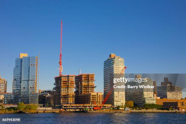three-building williamsburg brooklyn residential project - barry crane stock pictures, royalty-free photos & images