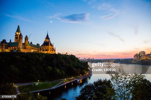 parliament hill ottawa, canada - parliament hill canada stock pictures, royalty-free photos & images