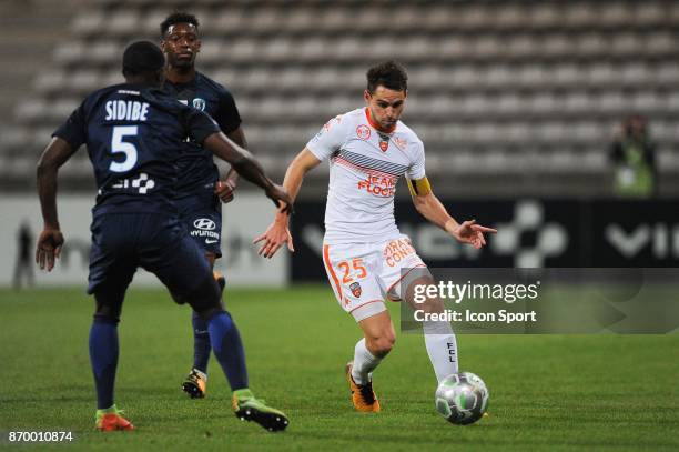 Vincent Le Goff of Lorient during the French Ligue 2 match between Paris FC and Lorient at Stade Charlety on November 3, 2017 in Paris, France.