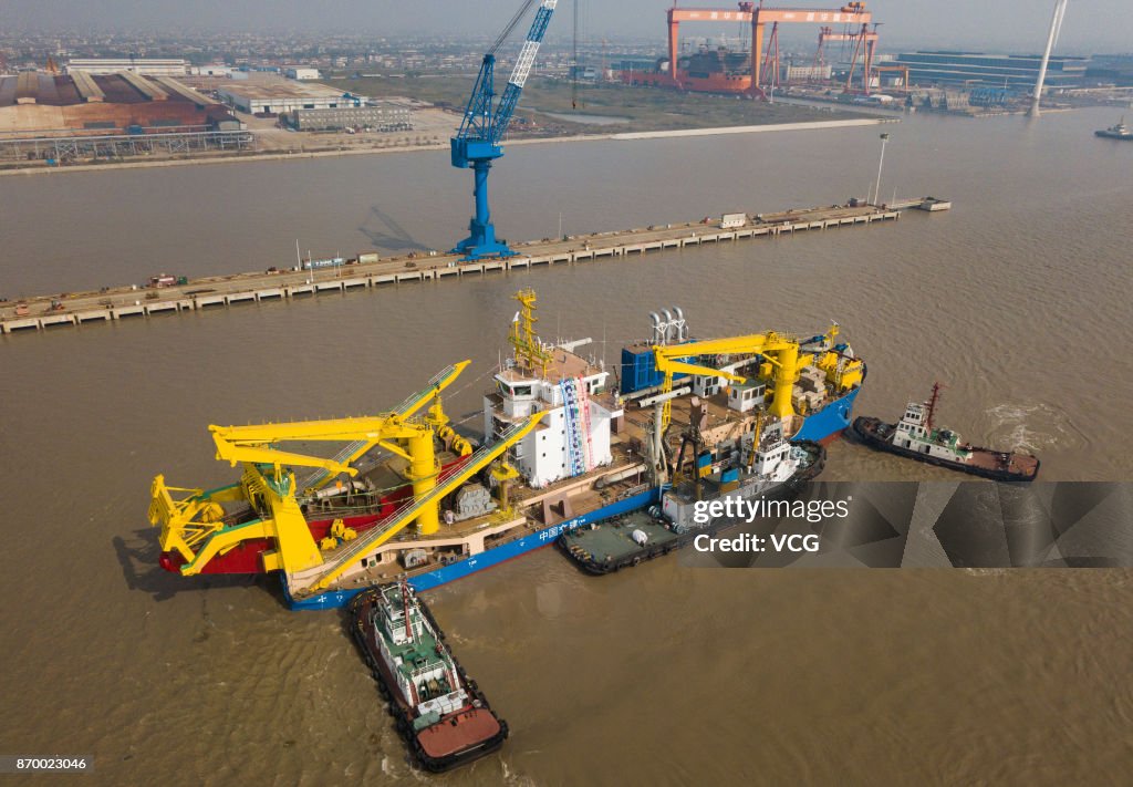 China's Largest Cutter-suction Dredger Tiankun Launches In Qidong
