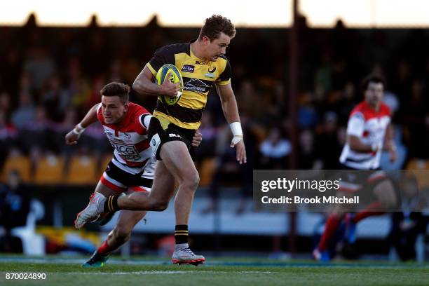 Louie David of the Perth Spirit runs the ball during the NRC Semi Final match between the Vikings and the Spirit at Viking Park on November 4, 2017...