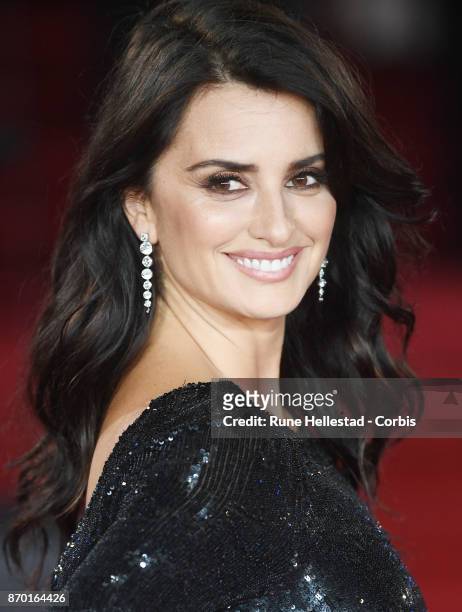 Penelope Cruz attends the 'Murder On The Orient Express' World Premiere at Royal Albert Hall on November 02, 2017 in London, England. .