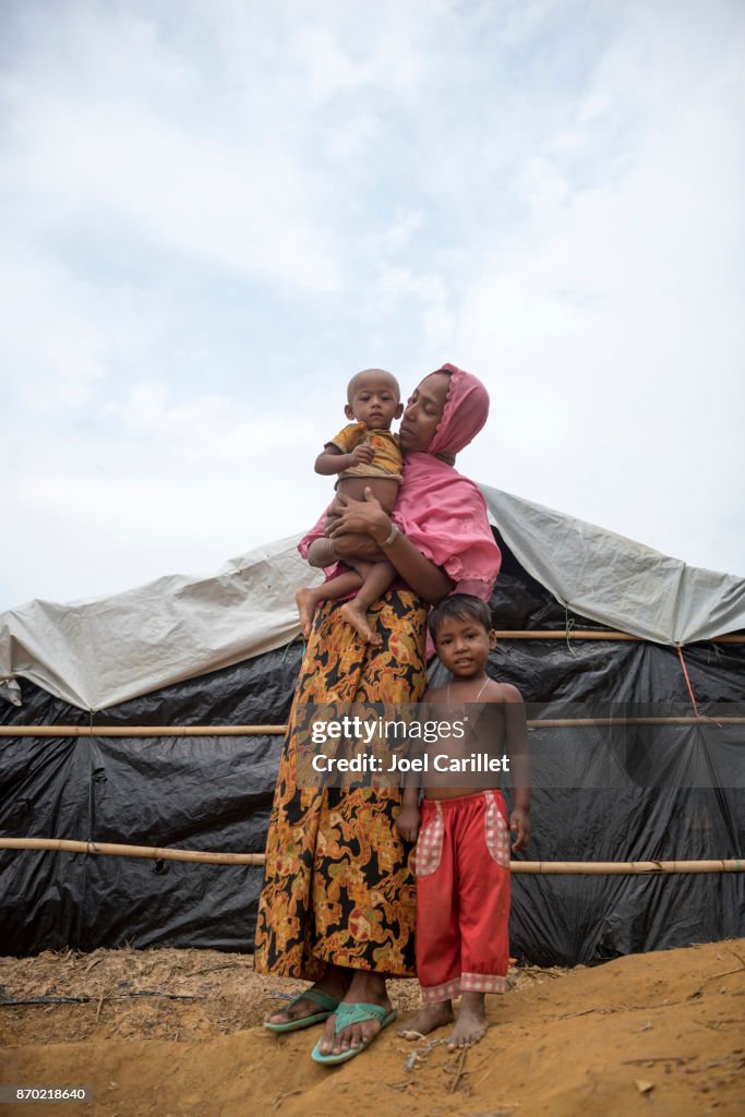 Rohingya mother and children in refugee camp