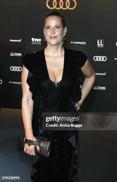 Anika Decker attends the 24th Opera Gala at Deutsche Oper Berlin on November 4, 2017 in Berlin, Germany.