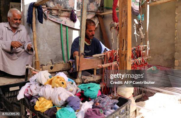 Iraq Textile 209 Sabah Cloth Stock Photos, High-Res Pictures, and Images - Getty Images