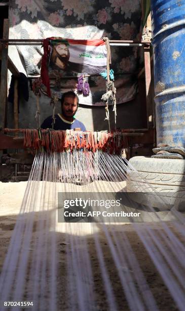 Iraq Textile 209 Sabah Cloth Stock Photos, High-Res Pictures, and Images - Getty Images