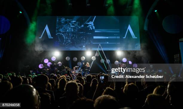 Anastacia performs during the German Sports Media Ball at Alte Oper on November 4, 2017 in Frankfurt am Main, Germany.