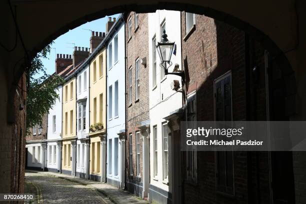 lane - kingston upon hull stock pictures, royalty-free photos & images