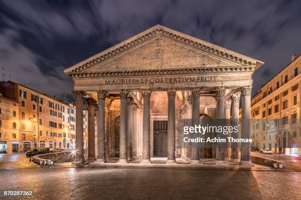 pantheon, rome, italy - panthéon photos et images de collection