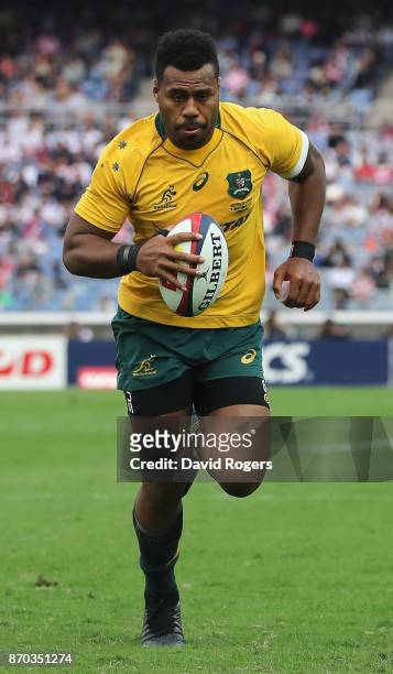 Samu Kerevi of Australia breaks with the ball during the rugby union international match between Japan and the Australia Wallabies at Nissan Stadium...