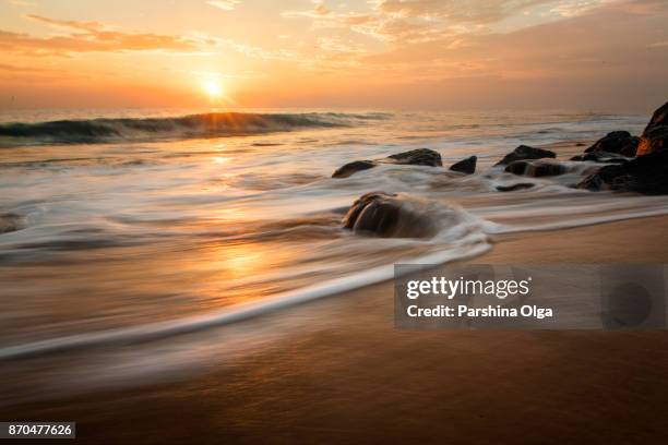 sonnenuntergang landschaft  - abendstimmung natur ruhe stock-fotos und bilder