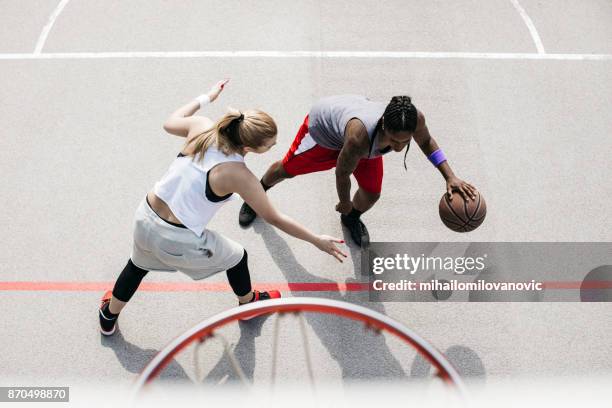 training - basketball competition stockfoto's en -beelden