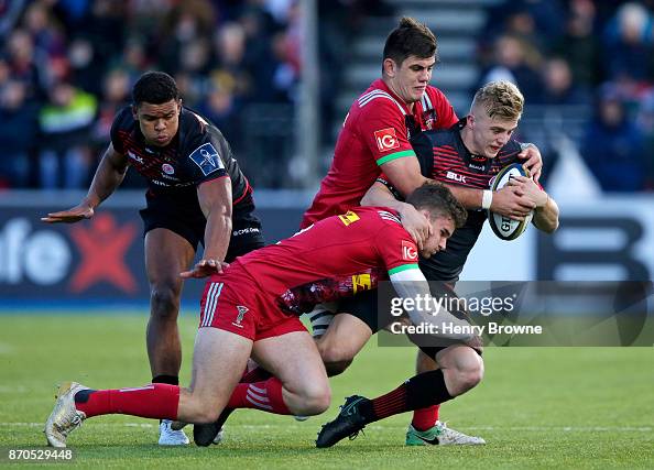 Alistair Crossdale Of Saracens Tackled By James Lang Of Harlequins alistair-crossdale-of-saracens-tackled-by-james-lang-of-harlequins