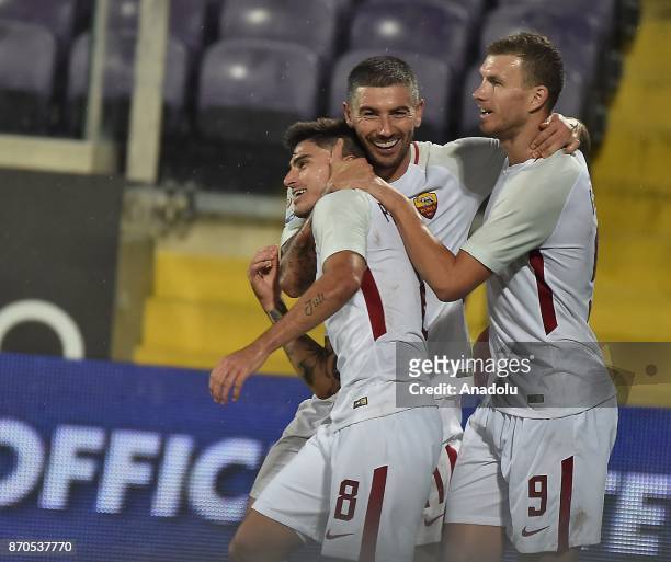 Diego Perotti of AS Roma celebrates his goal during Italian Serie A match between ACF Fiorentina and AS Roma at Stadio Artemio Franchi in...