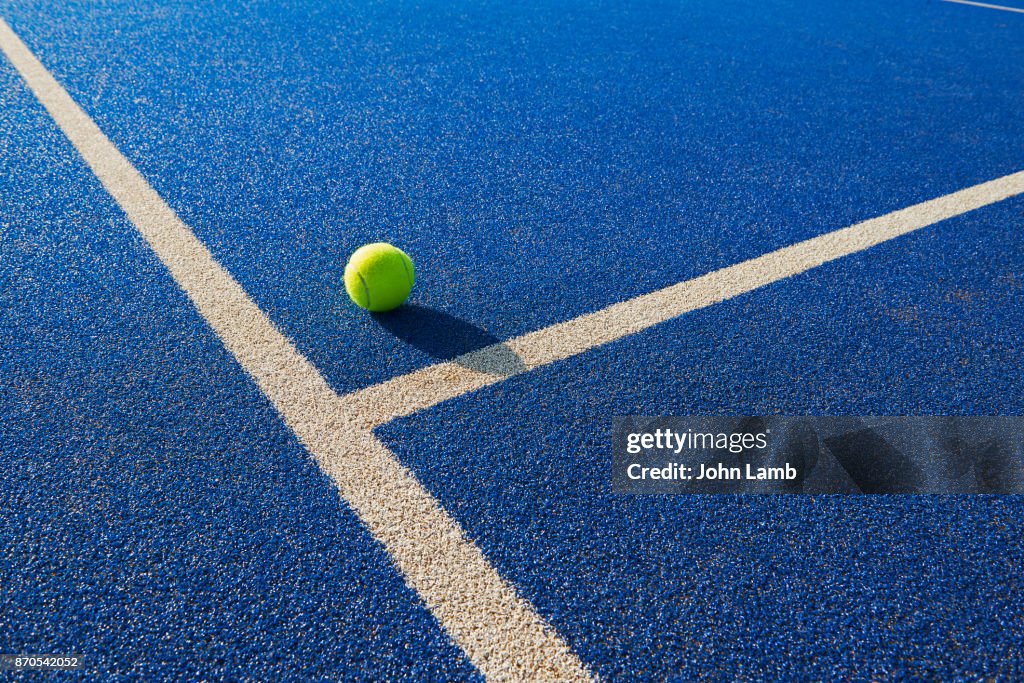 Tennis ball and service line