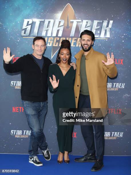 Jason Isaacs, Sonequa Martin-Green and Shazad Latif attend the 'Star Trek: Discovery' photocall at Millbank Tower on November 5, 2017 in London,...