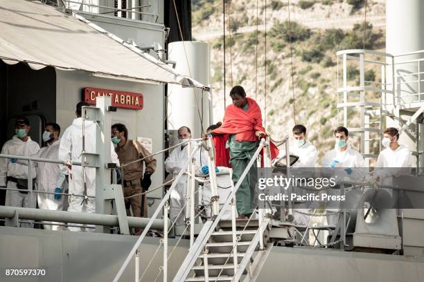 Refugees landed in Salerno, aboard the Spanish ship "Cantabria". On board 26 dead women, probably dead drowned, 9 pregnant and 15 minors. The bodies...