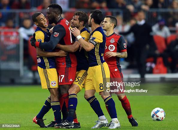 New York Red Bulls v Toronto FC - Eastern Conference Finals - Leg 2 New York Red Bulls v Toronto FC - Eastern Conference Finals - Leg 2