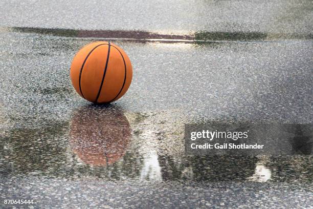 one basketball - basketball court stock pictures, royalty-free photos & images