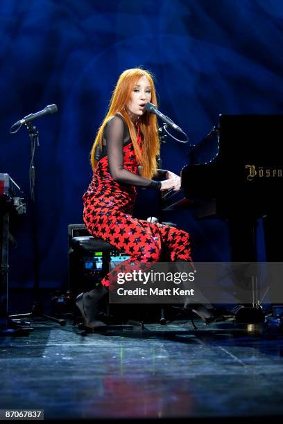 Tori Amos performs on stage at The Savoy Theatre on May 11, 2009 in London, England.