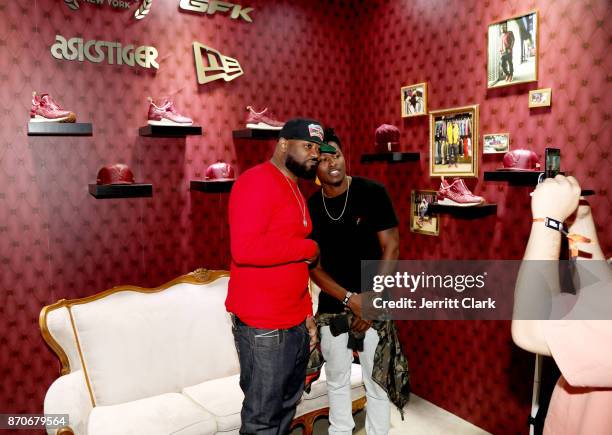 Ghostface Killah poses with fans at New Era Cap 2017 Complex Con Ambassador Collab lounge with A$AP Ferg, Mike Will Made-IT, Jerry Lorenzo, Takashi...