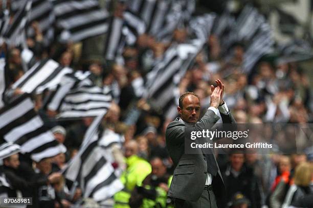 Newcastle United Manager Alan Shearer applauds at the end of the Barclays Premier League match between Newcastle United and Middlesbrough at St...