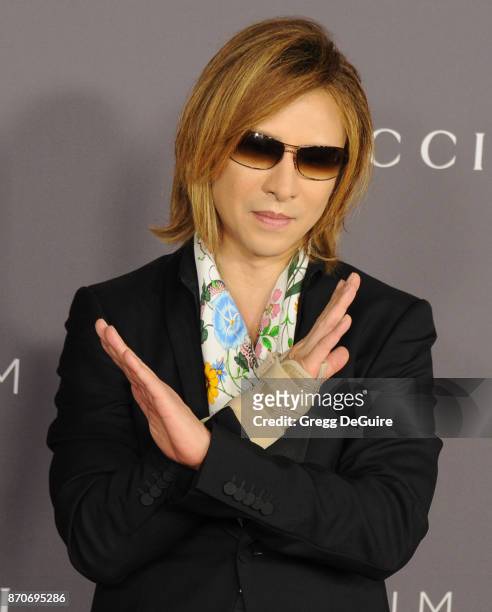 Yoshiki arrives at the 2017 LACMA Art + Film Gala honoring Mark Bradford and George Lucas at LACMA on November 4, 2017 in Los Angeles, California.