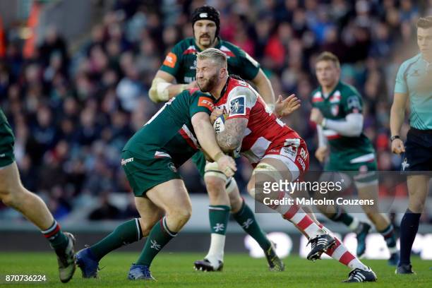 Ross Moriarty of Gloucester Rugby runs with the ball during the Anglo-Welsh Cup tie between Leicester Tigers and Gloucester Rugby at Welford Road on...