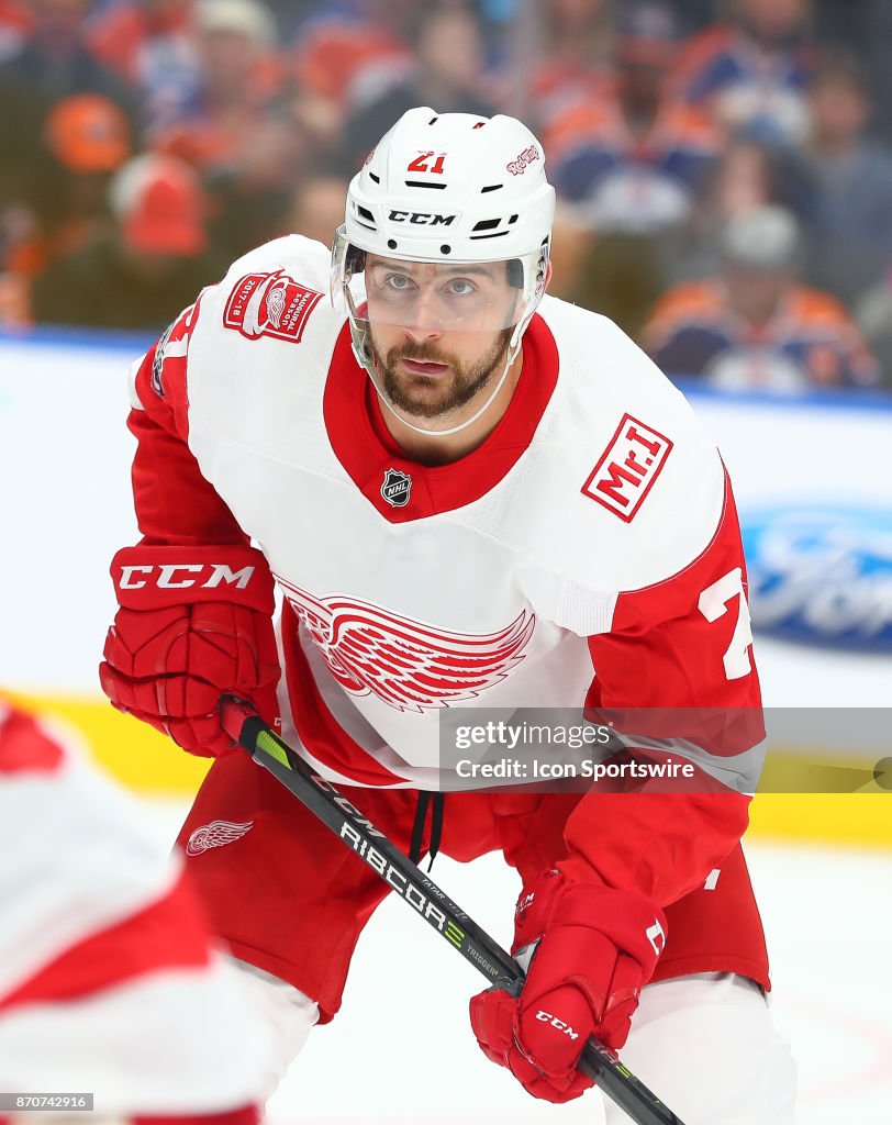 NHL: NOV 05 Red Wings at Oilers