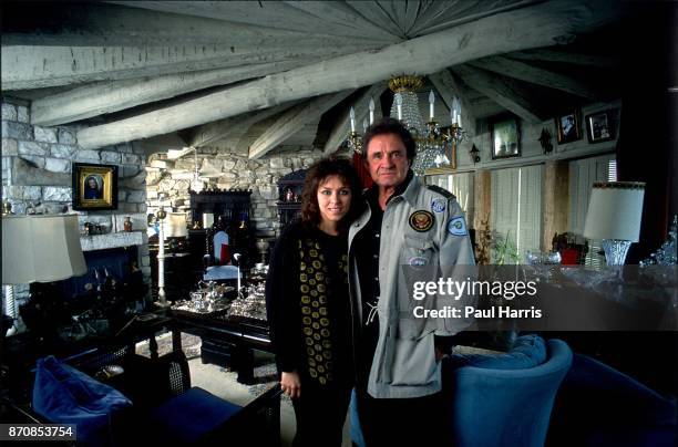 Johnny Cash with a member of his family at home September 12, 1988 Nashville, Tennessee