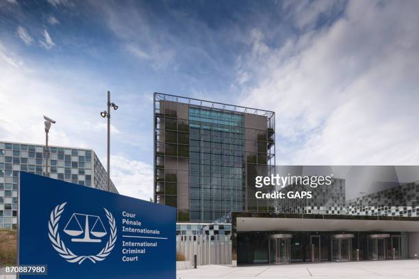 modern premises of the hague's international criminal court - the hague stock pictures, royalty-free photos & images