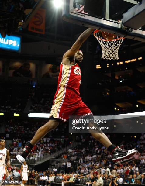 LeBron James of the Cleveland Cavaliers dunks against the Atlanta Hawks during Game Four of the Eastern Conference Semifinals during the 2009 NBA...