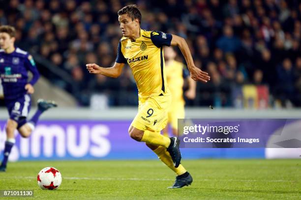 Jelle Vossen of Club Brugge during the Belgium Pro League match between Anderlecht v Club Brugge at the Constant Vanden Stock Stadium on November 5,...