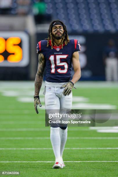 Houston Texans wide receiver Will Fuller warms up before the football game between the Indianapolis Colts and the Houston Texans on November 5, 2017...