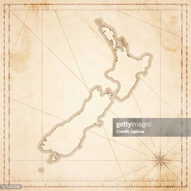neuseeland-karte im retro-vintage-stil - strukturierte altpapier - new zealand map stock-grafiken, -clipart, -cartoons und -symbole