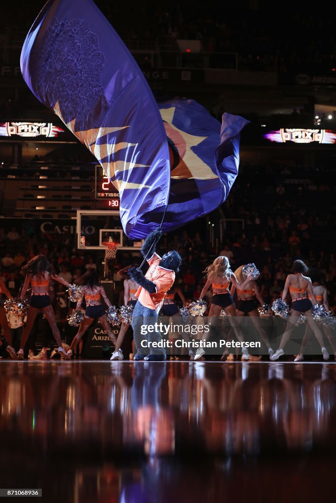 Brooklyn Nets v Phoenix Suns