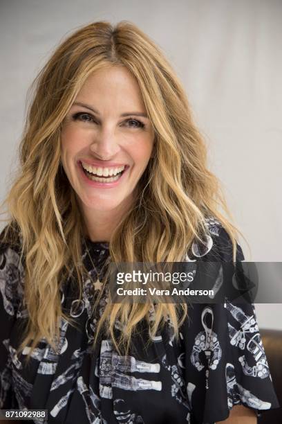 Julia Roberts at the "Wonder" Press Conference at the Langham Hotel on November 5, 2017 in London, England.