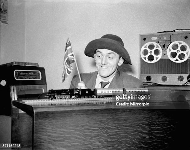 Light Programms Bbc Light Programme Photos and Premium High Res Pictures - Getty Images