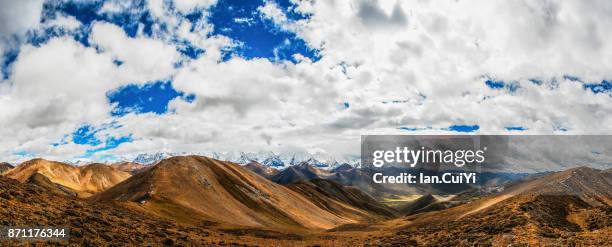 mount gongga (panoramic) - mount gongga stock pictures, royalty-free photos & images